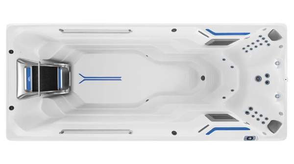 E700